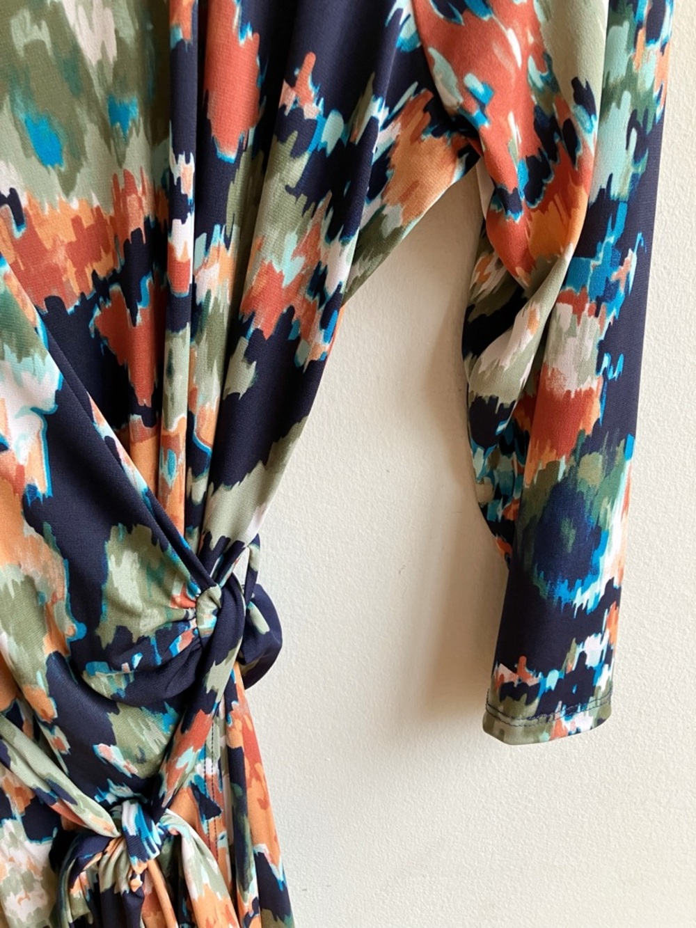 Renee C Abstract Print V-Neck Jersey Wrap Midi Dress Size 3X Floral 3/4 Sleeves - Picture 7 of 12